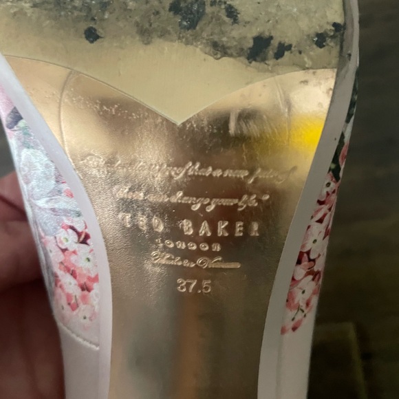 Ted Baker floral heels - Picture 9 of 12